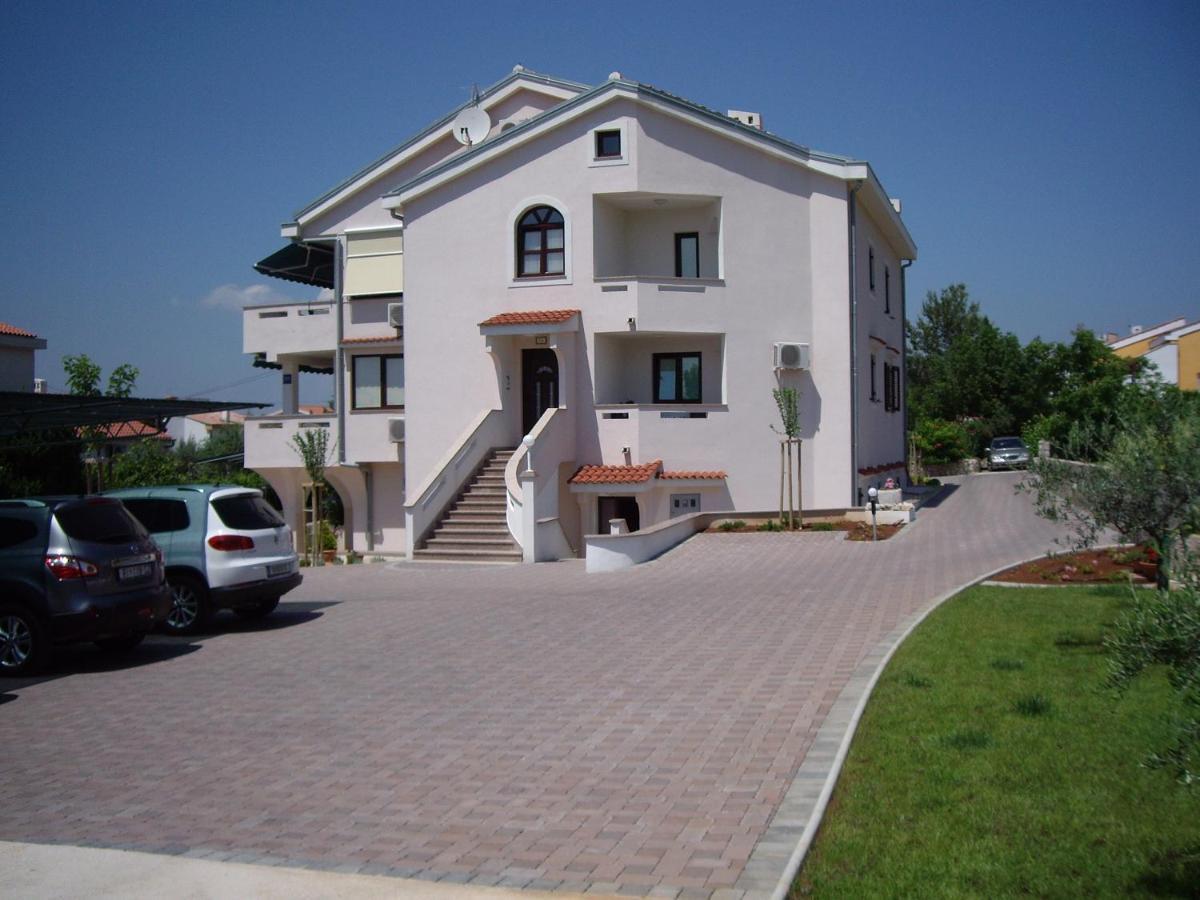 Apartmani Manzoni Punat Exterior foto
