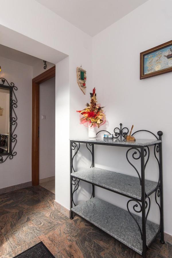 Apartmani Manzoni Punat Exterior foto